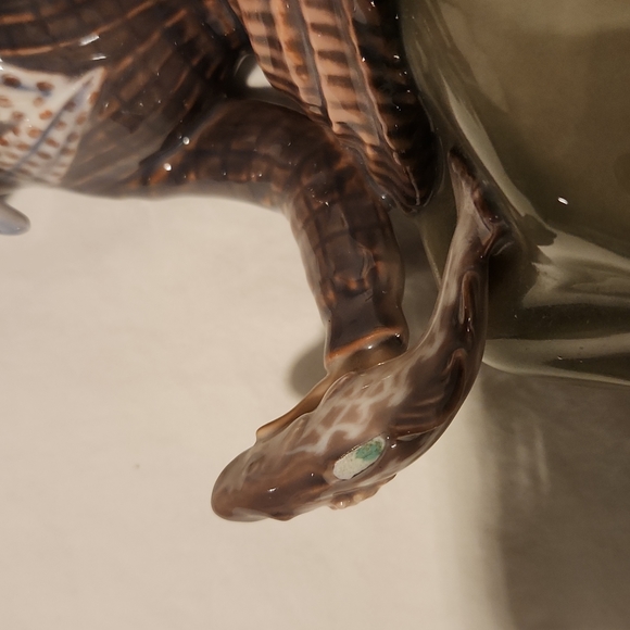 Dahl Jensen Copenhagen 1150 Fish Seller Lady Sitting on a Barrel Figurine. - Picture 4 of 9